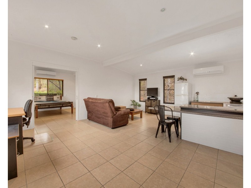 22 Dame Pattie Avenue, Clinton QLD 4680