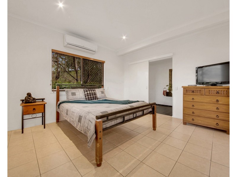 22 Dame Pattie Avenue, Clinton QLD 4680