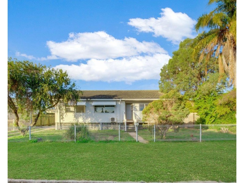 16 GOLDING STREET, Barney Point QLD 4680