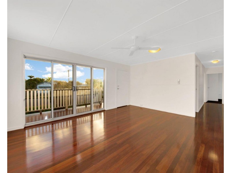 16 GOLDING STREET, Barney Point QLD 4680