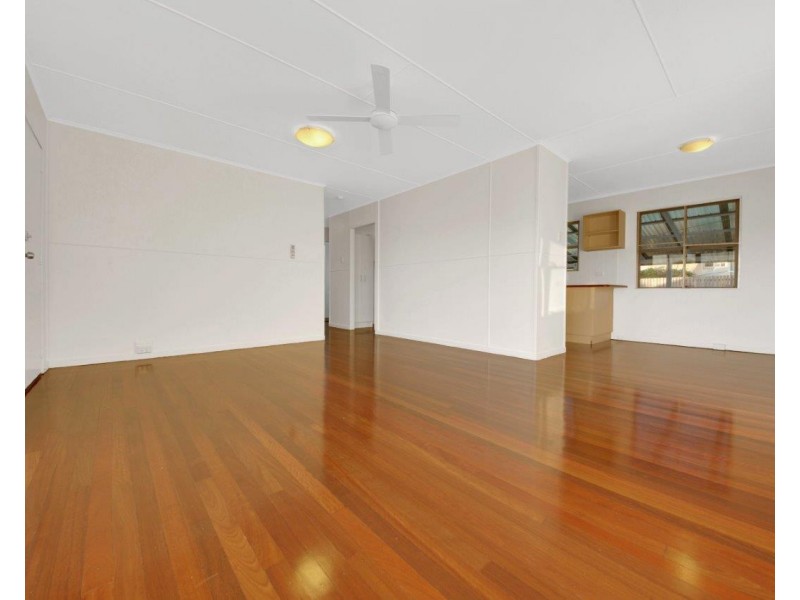 16 GOLDING STREET, Barney Point QLD 4680