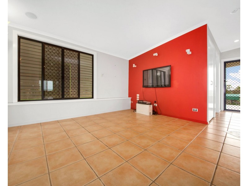 151 OAKA LANE, South Gladstone QLD 4680