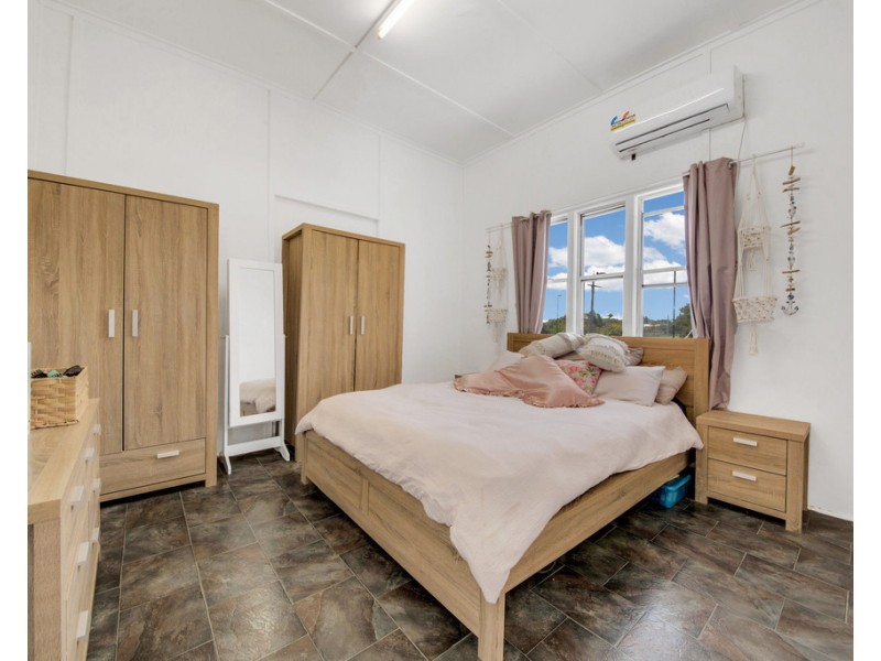 33 O’CONNELL STREET, Barney Point QLD 4680