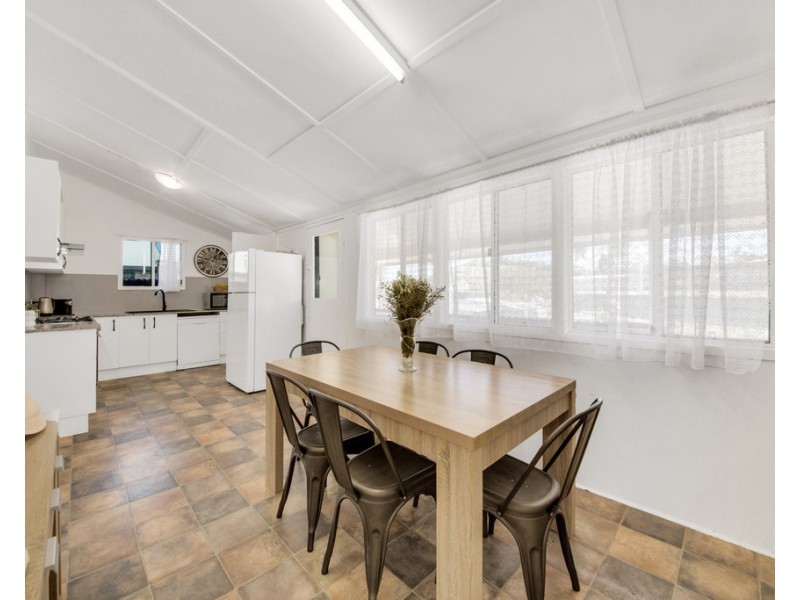 33 O’CONNELL STREET, Barney Point QLD 4680