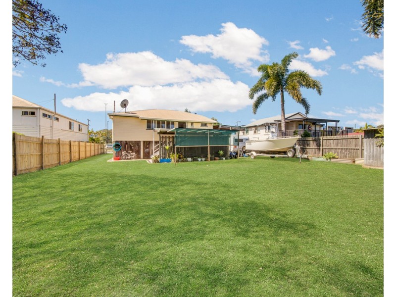 33 O’CONNELL STREET, Barney Point QLD 4680