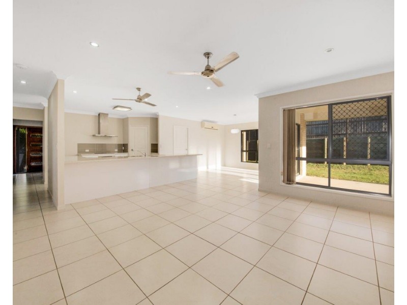 18 REDGUM DRIVE, Kirkwood QLD 4680