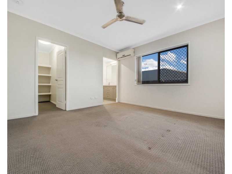 18 REDGUM DRIVE, Kirkwood QLD 4680