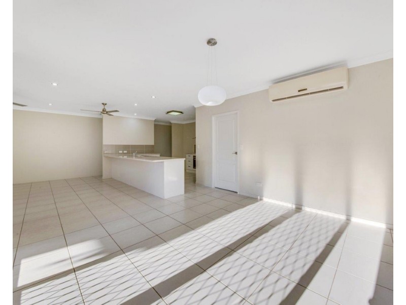 18 REDGUM DRIVE, Kirkwood QLD 4680