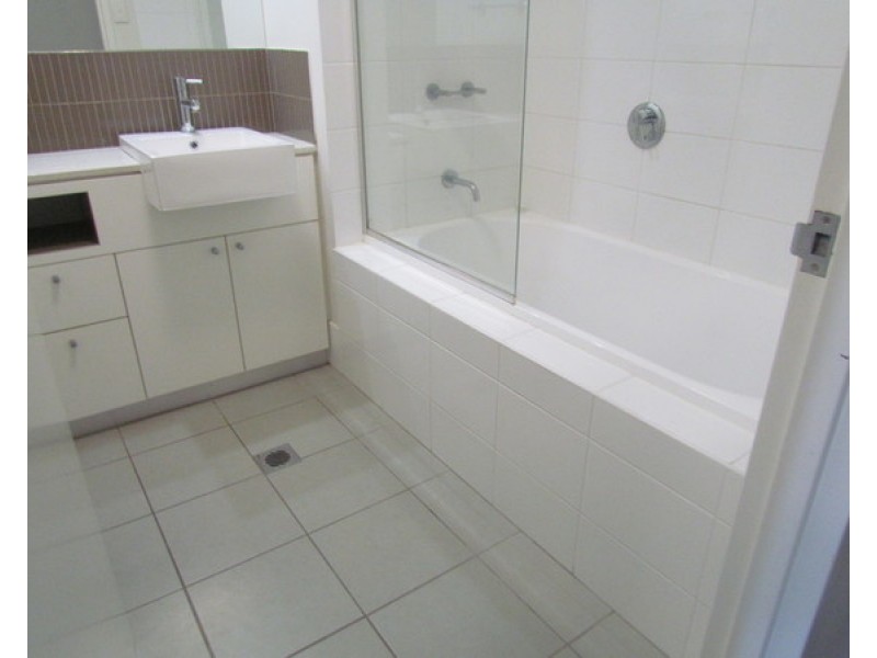 214/75 CENTRAL LANE, Gladstone QLD 4680