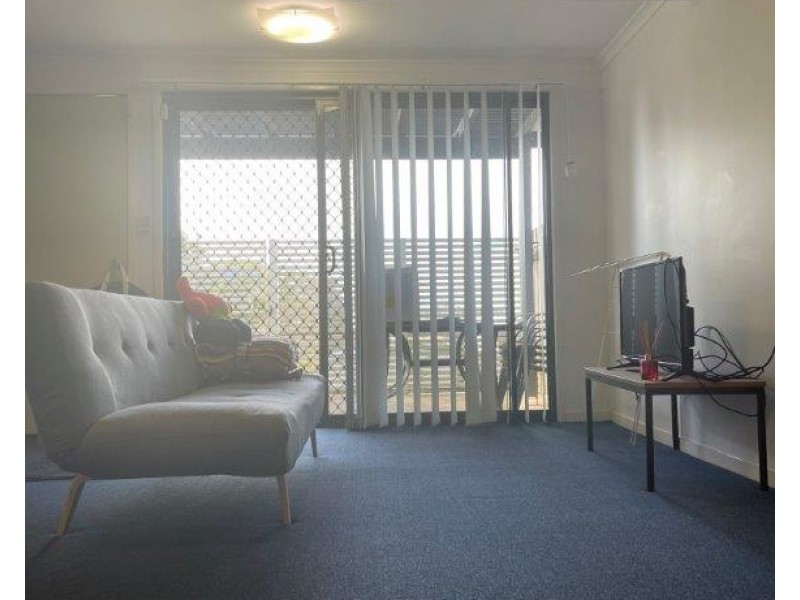 15/24 KENT STREET, West Gladstone QLD 4680