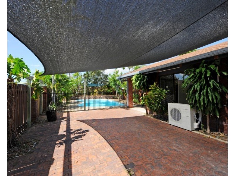 42 Gretel Drive, Clinton QLD 4680