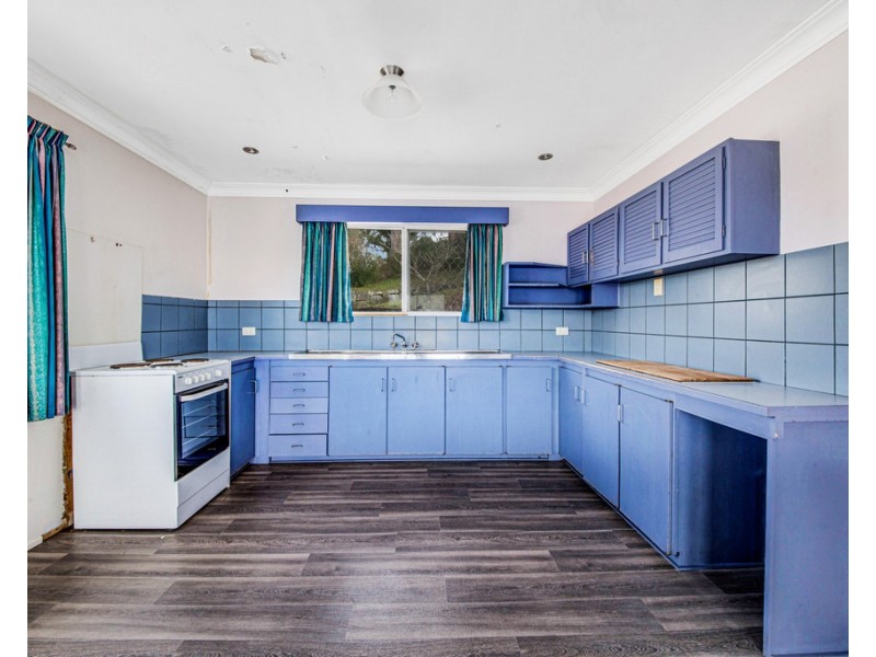 11 Irwin Close, Sun Valley QLD 4680