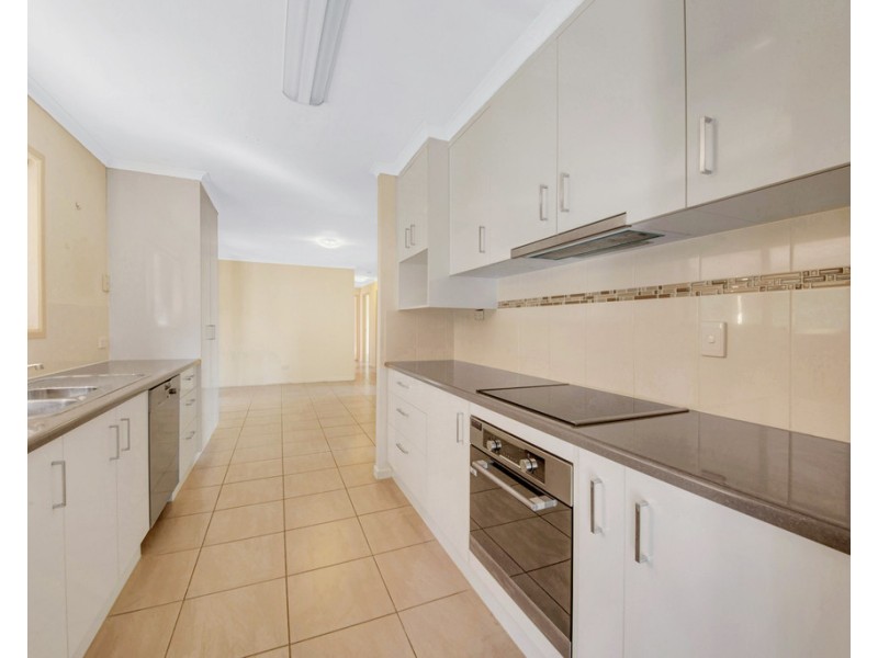 25 Apollo Drive, Clinton QLD 4680