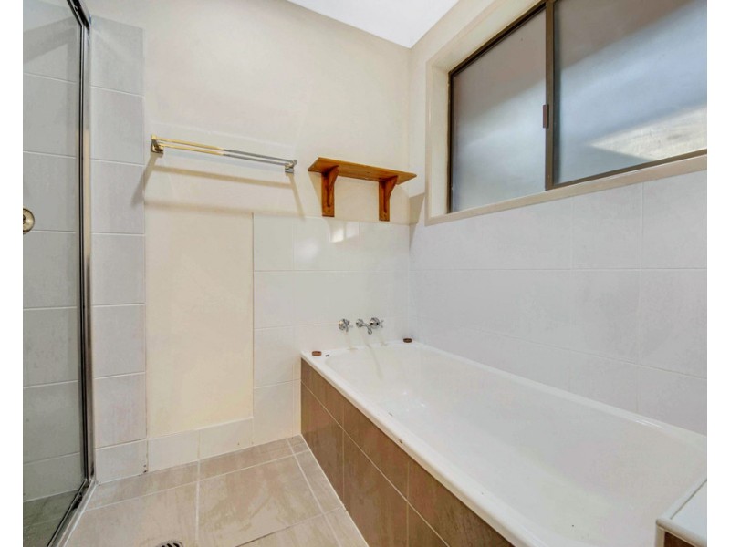25 Apollo Drive, Clinton QLD 4680