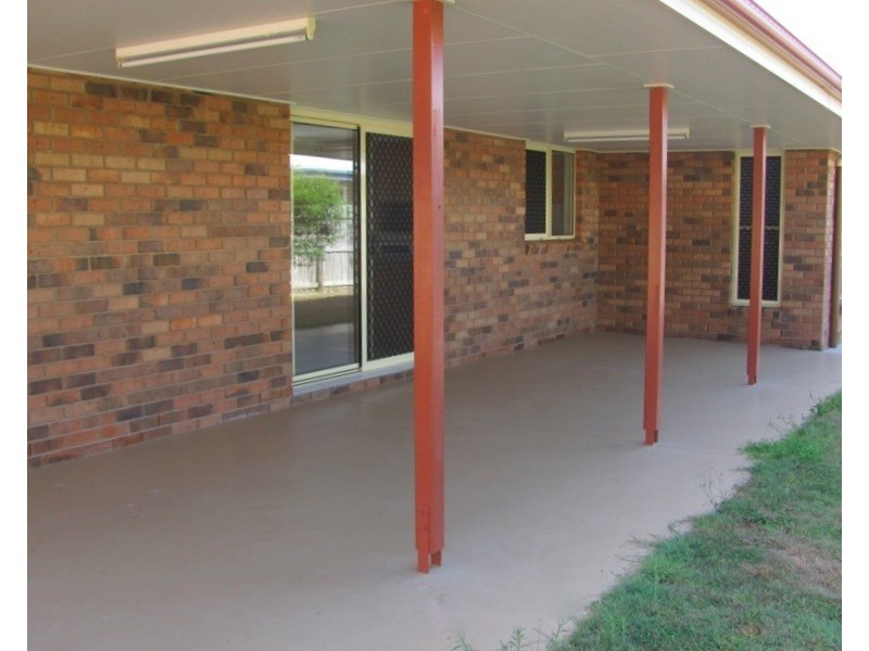 34 Longreach Court, Tannum Sands QLD 4680