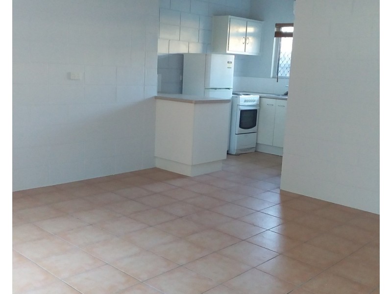 2/29 Off Street, Gladstone QLD 4680