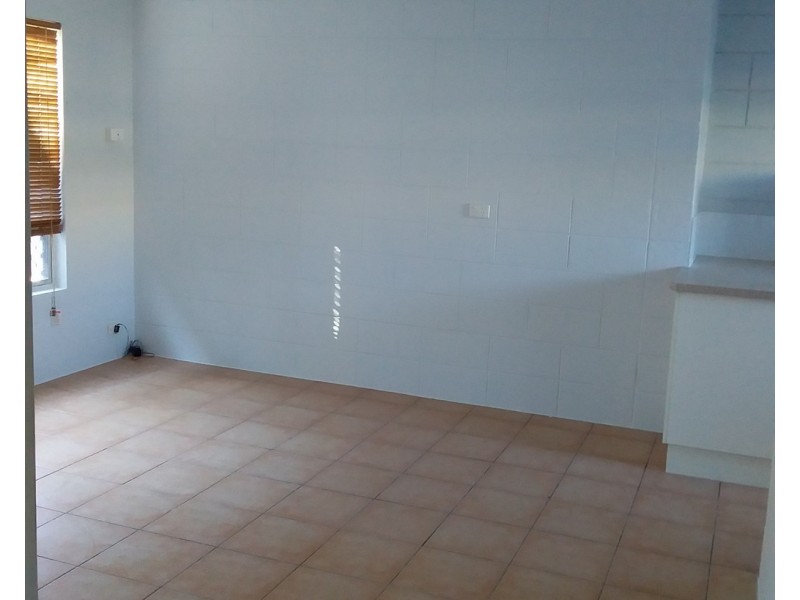 2/29 Off Street, Gladstone QLD 4680