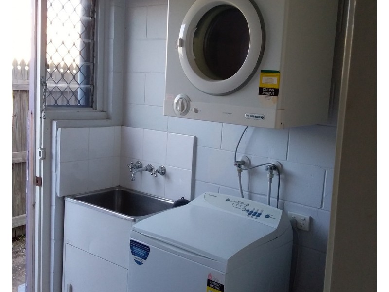 2/29 Off Street, Gladstone QLD 4680