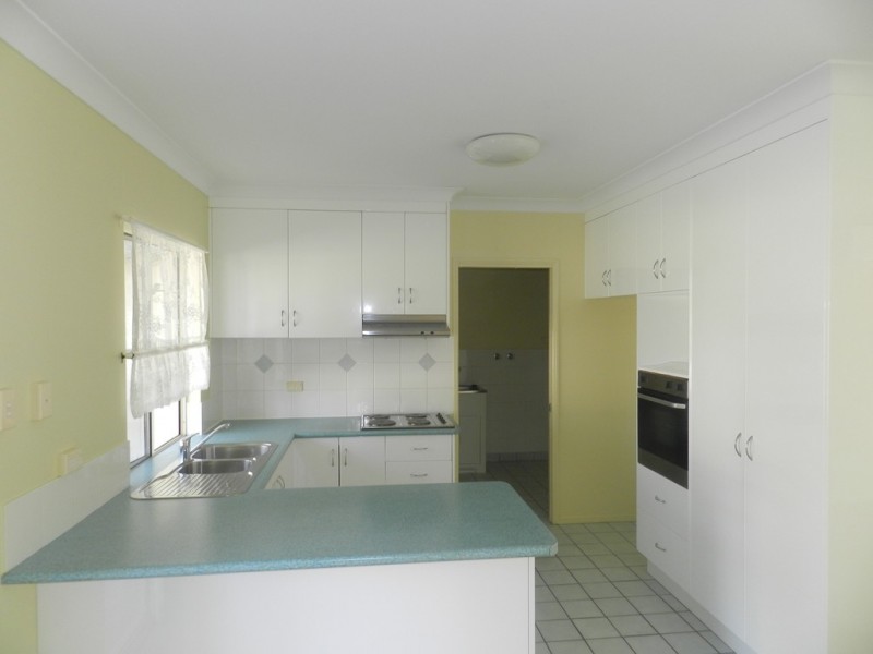 7/7 Pacific Court, Kin Kora QLD 4680