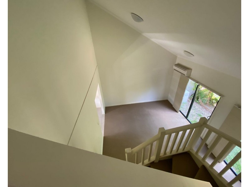 21 1 MICHEL PLACE, Telina QLD 4680