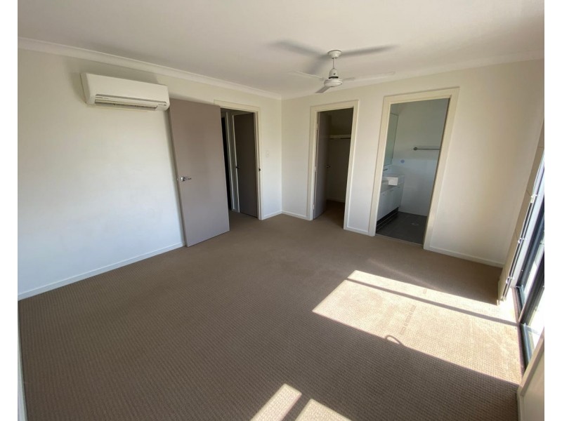 21 1 MICHEL PLACE, Telina QLD 4680