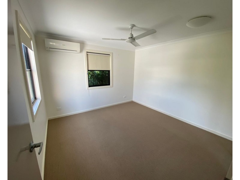 21 1 MICHEL PLACE, Telina QLD 4680