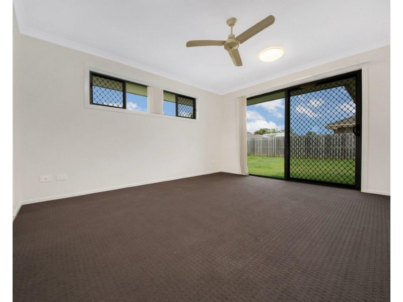 5 SUNDEW STREET, New Auckland QLD 4680