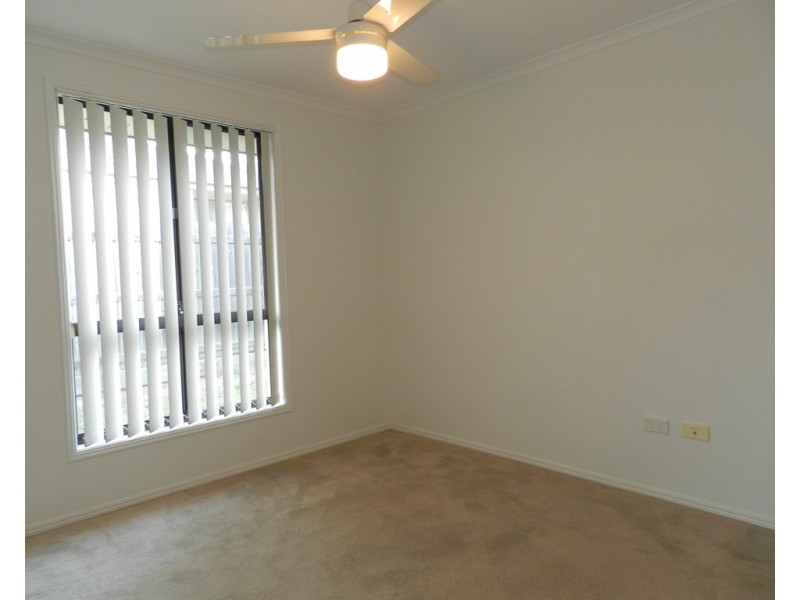 15 Bridgeman Place, New Auckland QLD 4680