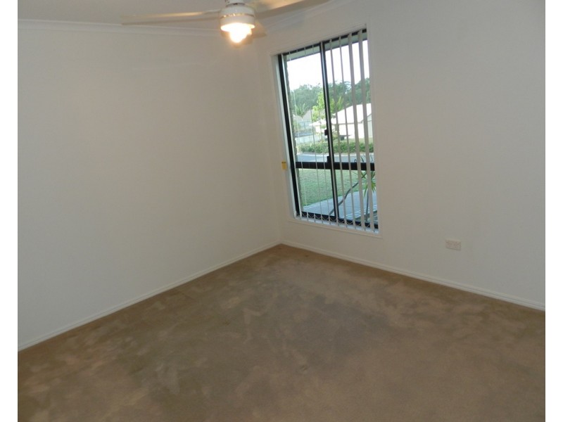15 Bridgeman Place, New Auckland QLD 4680