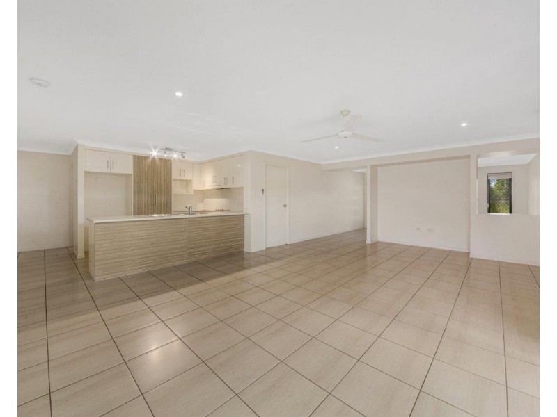 27 Beaver Avenue, South Gladstone QLD 4680