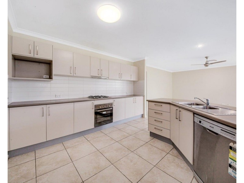 16 Creekview Drive, New Auckland QLD 4680