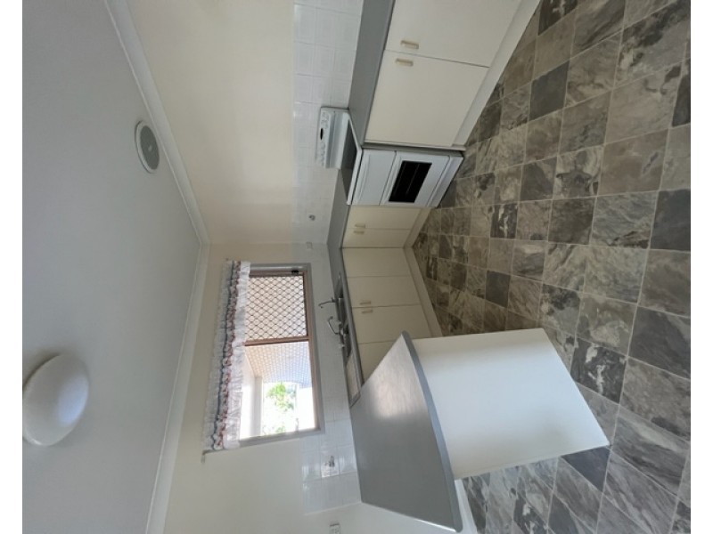 3 AILSA STREET, West Gladstone QLD 4680