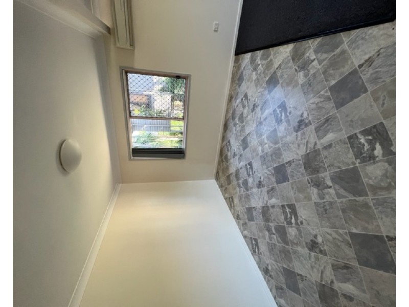 3 AILSA STREET, West Gladstone QLD 4680