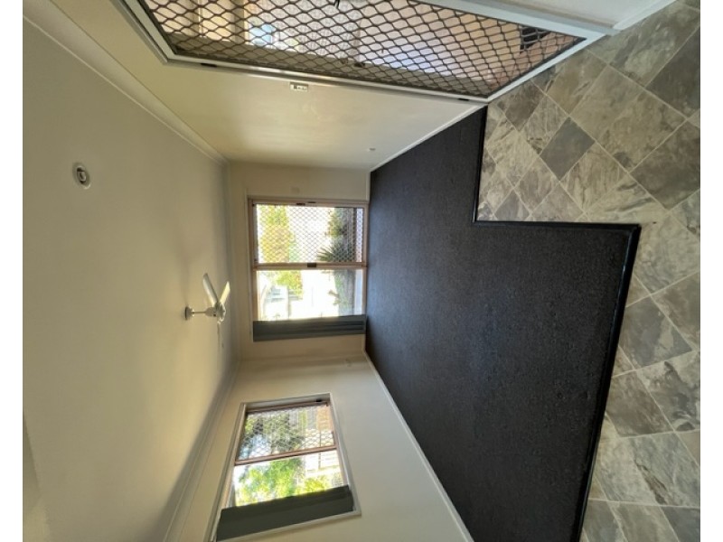 3 AILSA STREET, West Gladstone QLD 4680