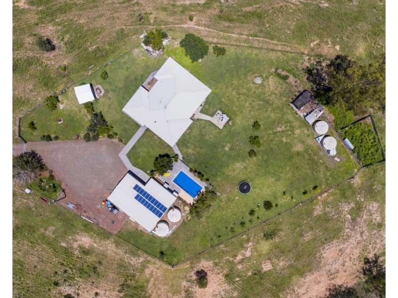 12 Wooderson Road, Wooderson QLD 4680
