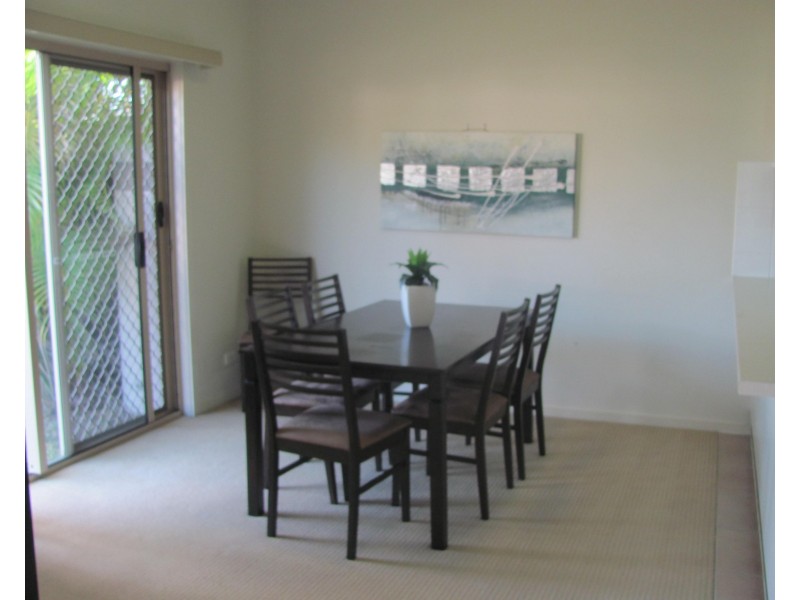 14/1 Michel Place, Telina QLD 4680