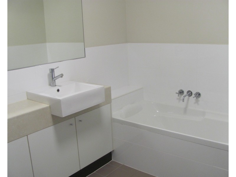 14/1 Michel Place, Telina QLD 4680