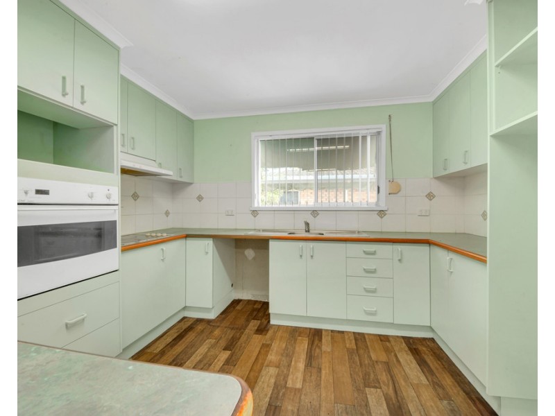 35 Venus Street, Telina QLD 4680