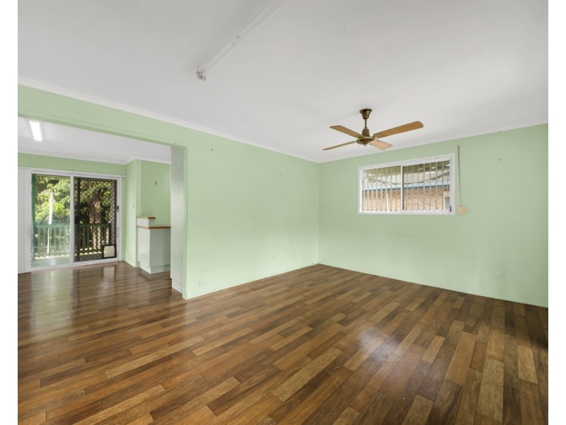 35 Venus Street, Telina QLD 4680