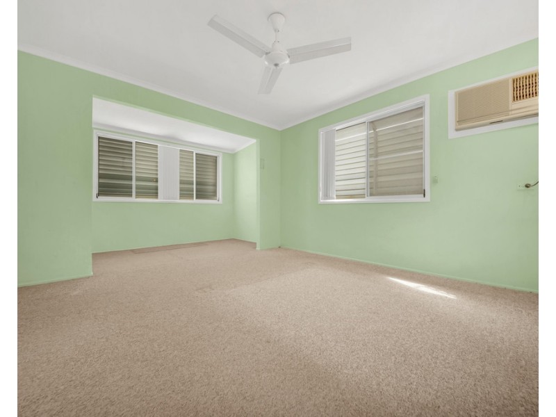 35 Venus Street, Telina QLD 4680