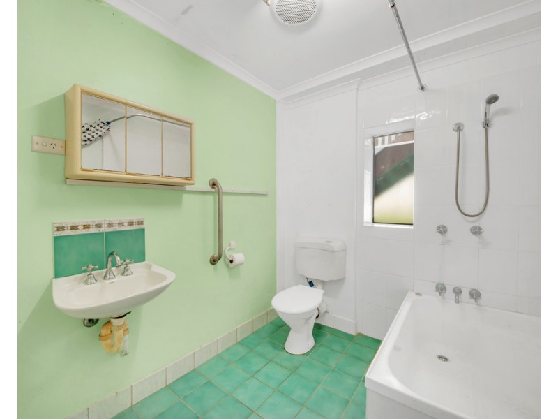 35 Venus Street, Telina QLD 4680