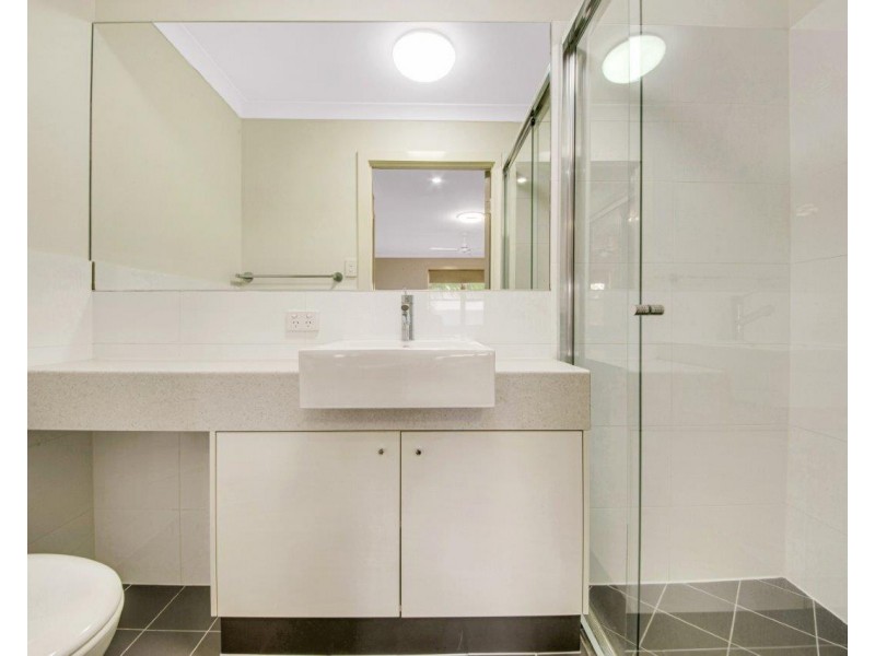 13/1 Michel Place, Telina QLD 4680