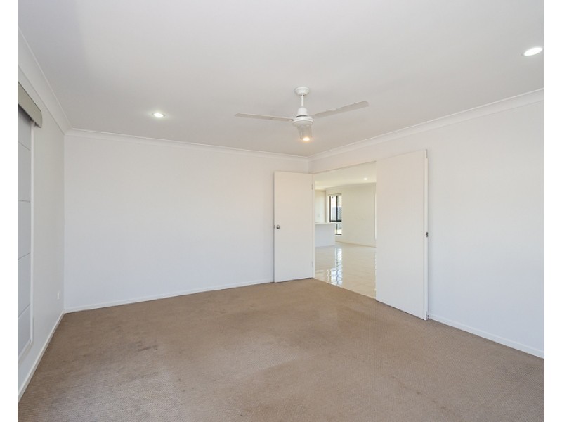 14 Oakdale Drive, Kirkwood QLD 4680