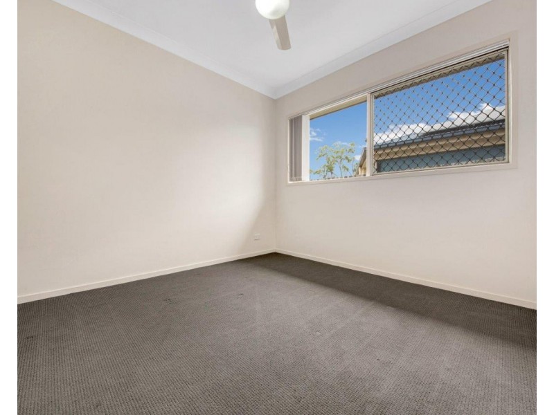 1 Redgum Drive, Kirkwood QLD 4680