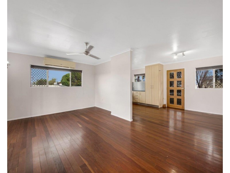 13 Chapman Drive, Clinton QLD 4680