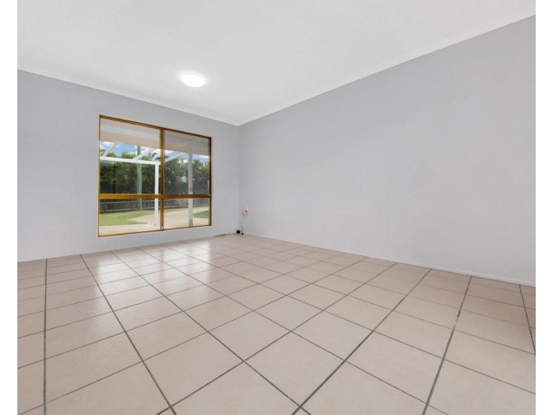 2 Woollybutt Street, New Auckland QLD 4680