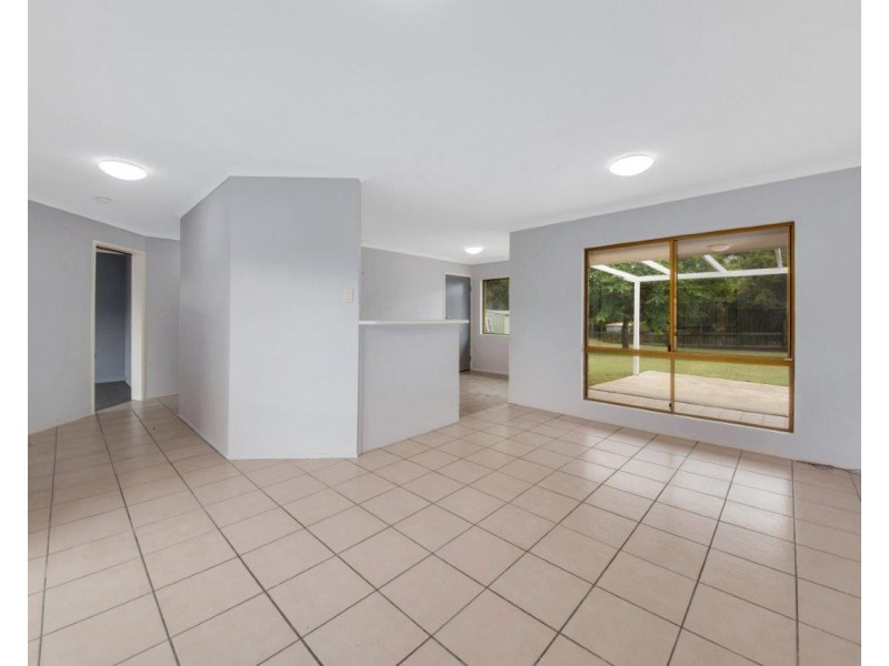 2 Woollybutt Street, New Auckland QLD 4680