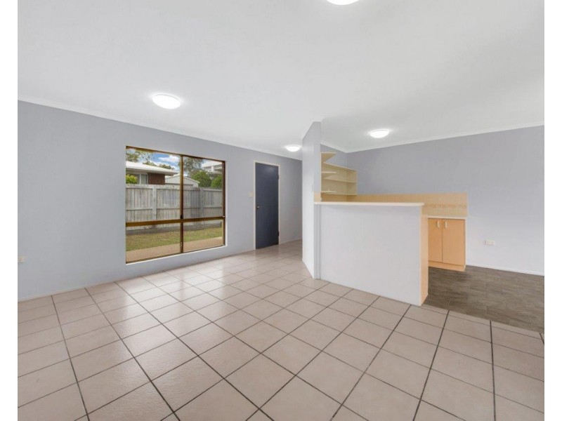 2 Woollybutt Street, New Auckland QLD 4680