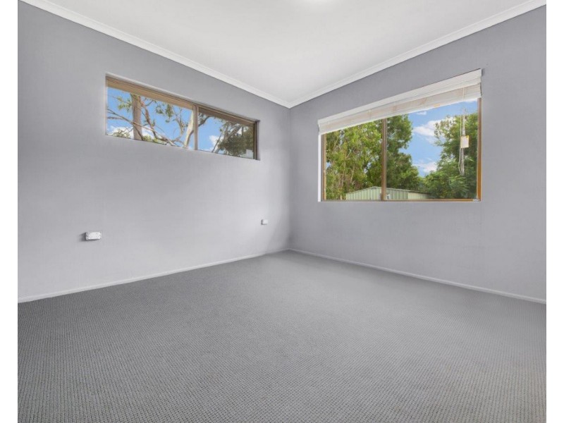 2 Woollybutt Street, New Auckland QLD 4680