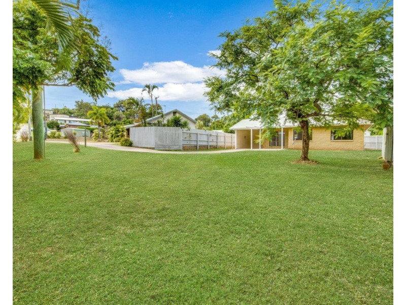 2 Woollybutt Street, New Auckland QLD 4680